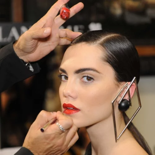 Dimitris Petrou Fashion Shοw: Το μακιγιάζ των μοντέλων ήταν ο απόλυτος πρωταγωνιστής!